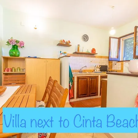 Lovely 2 Min Walk To Cinta *